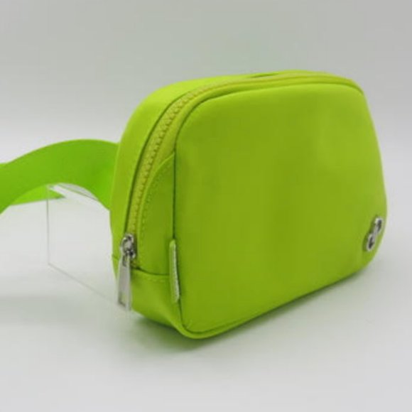 ☘️Belt Bag - PoshFest 2023 Exclusive - Picture 2 of 5